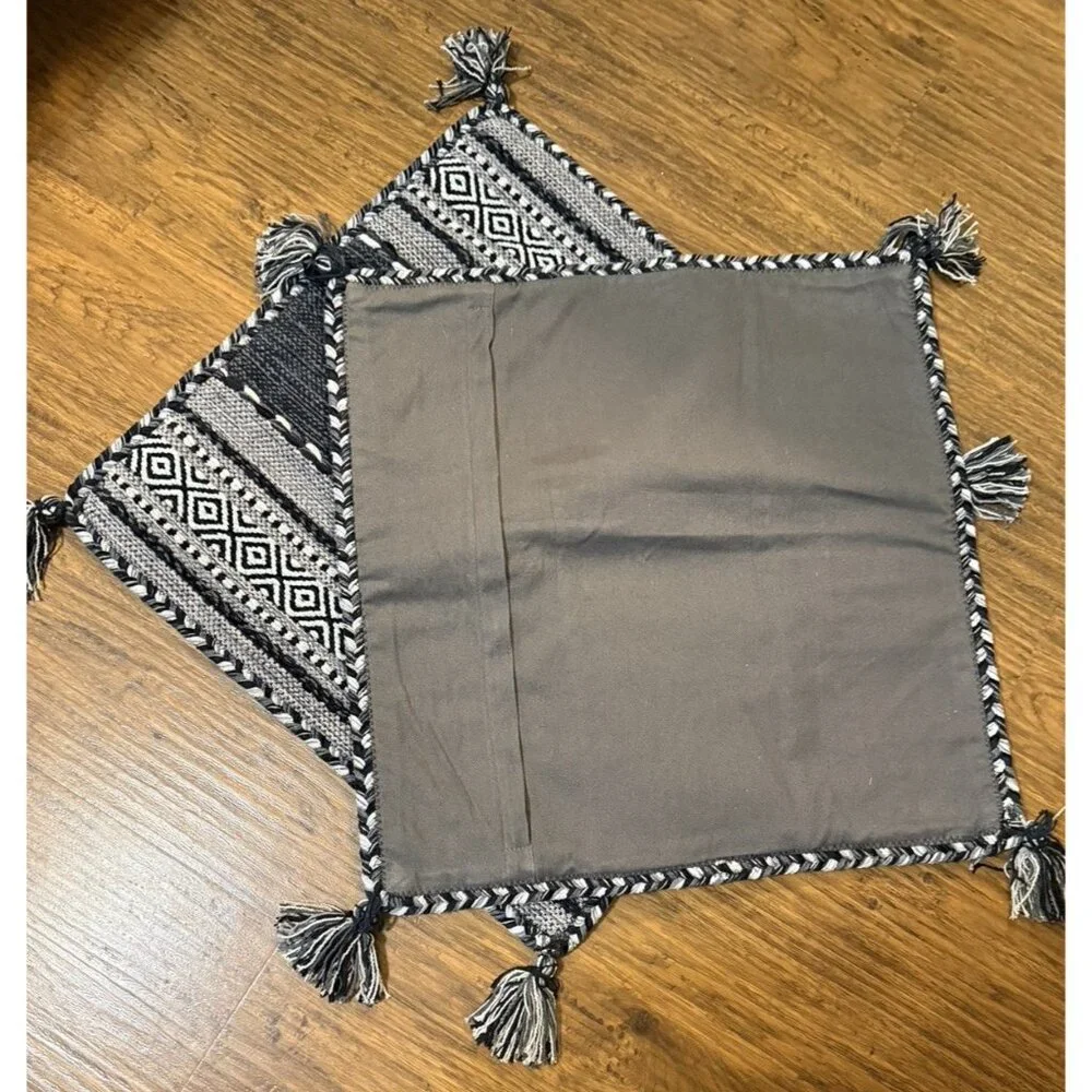 2 SURYA Pillow Covers 23x23 Black Gray Charcoal White Knobby Tassels Floor BOHO